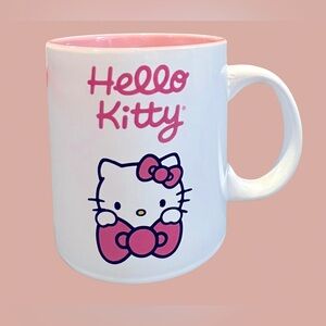 ☕️ HELLO KITTY ceramic 20 oz. Mug, image is on the front and back of mug ❤️